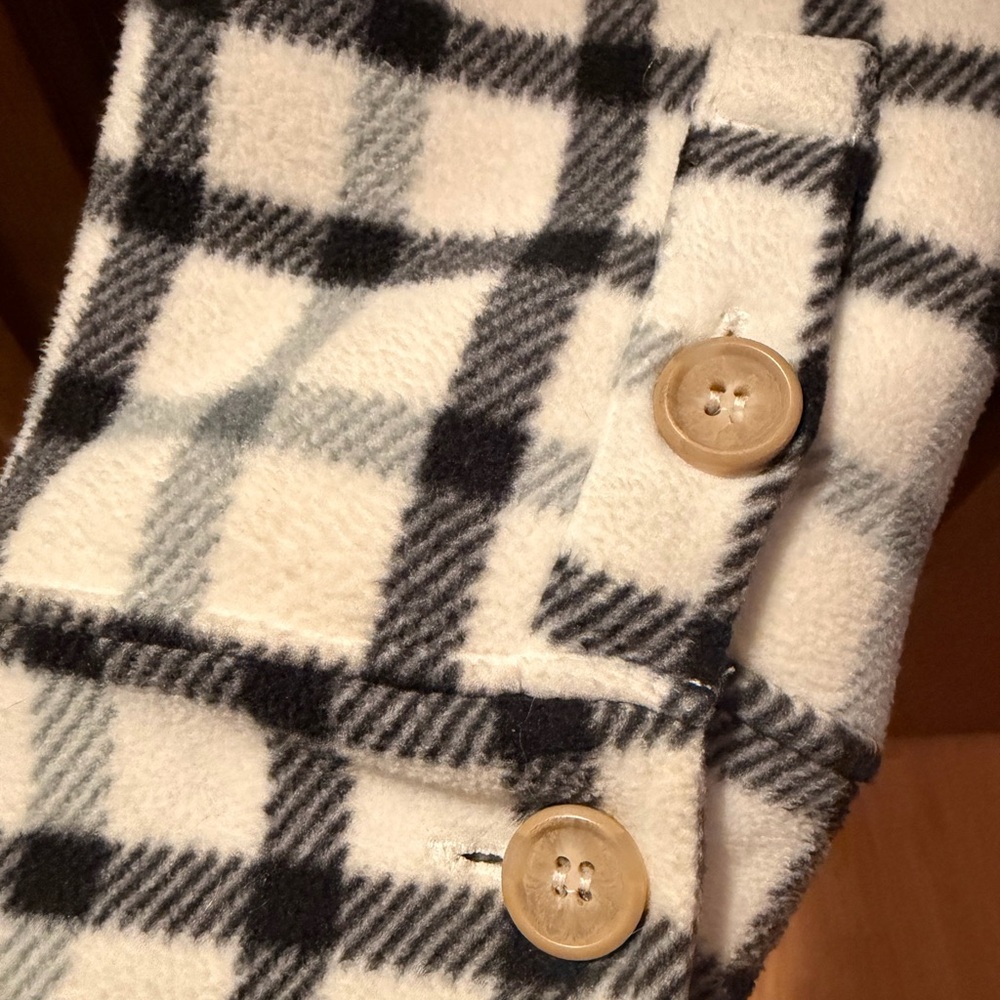 Plaid Button-Up Jacket - Picture 6 of 6